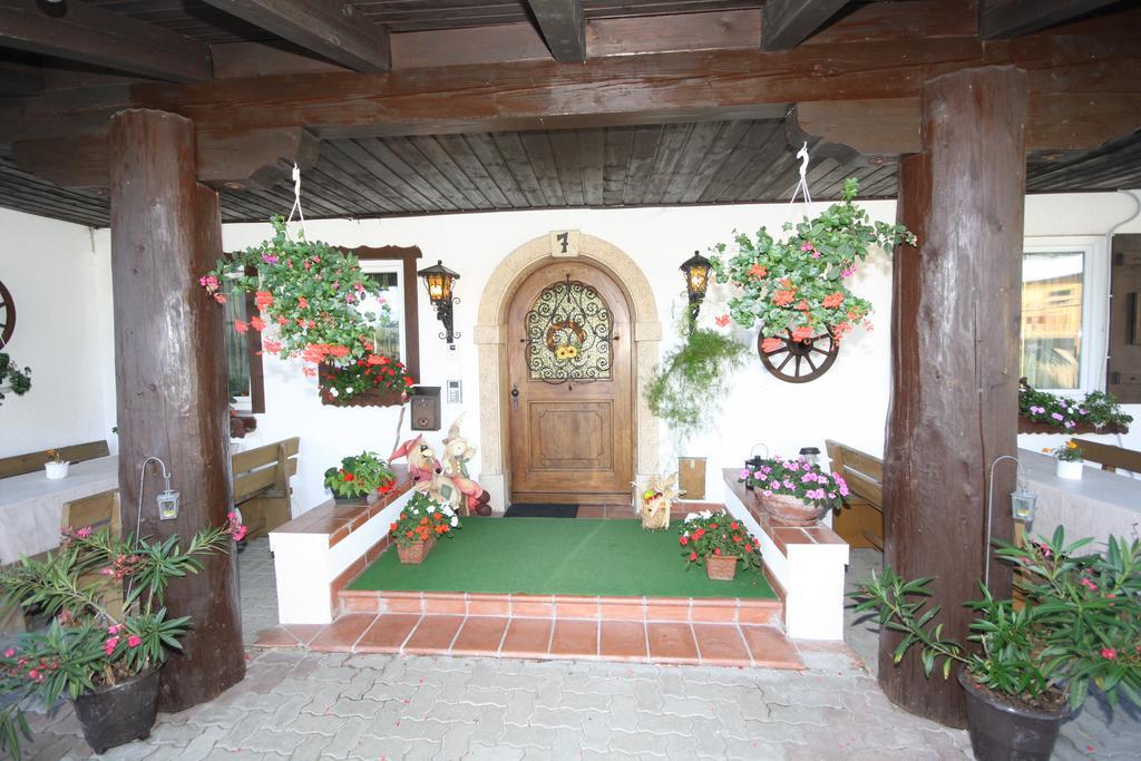 Familiengaestehaus Ingrid 상트마틴암테넨게비르게 객실 사진